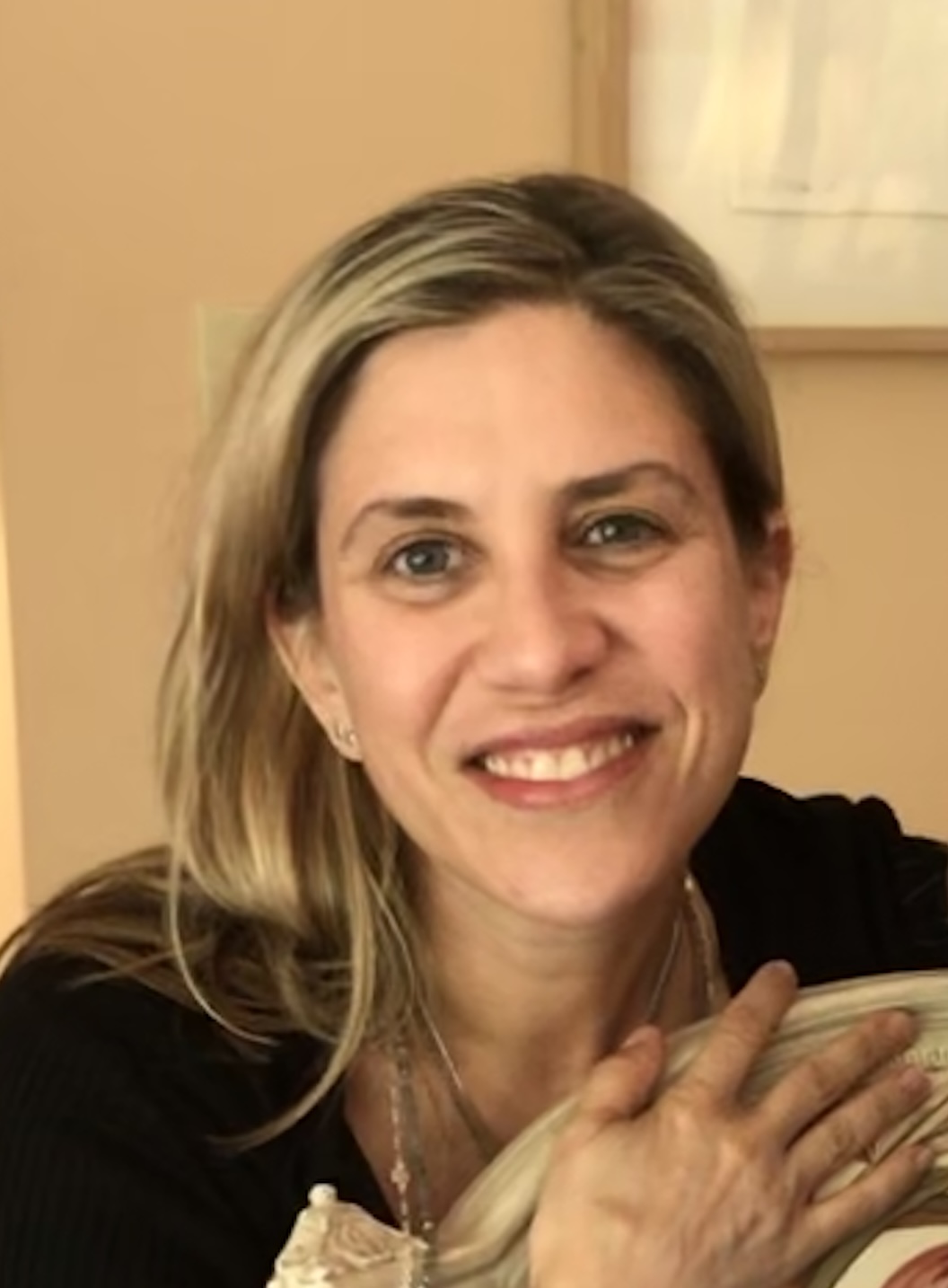 Portrait of Leora Lowenthal